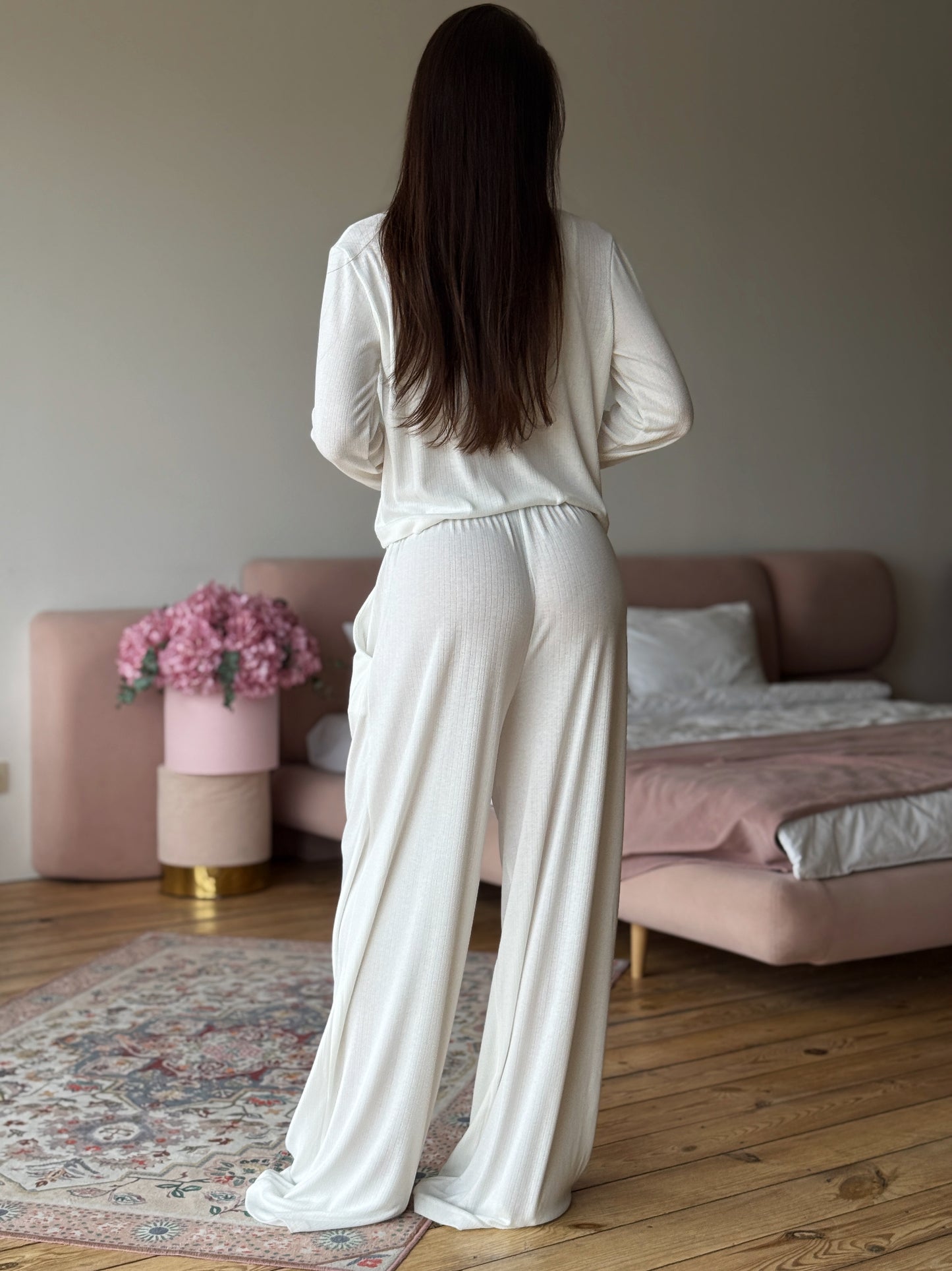 White Ribbed Knit Lounge Set