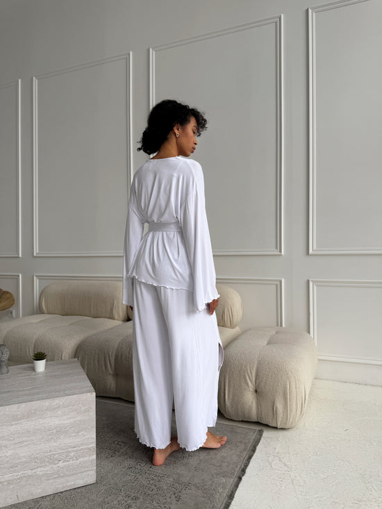 White Knit Three-Piece Lounge Set