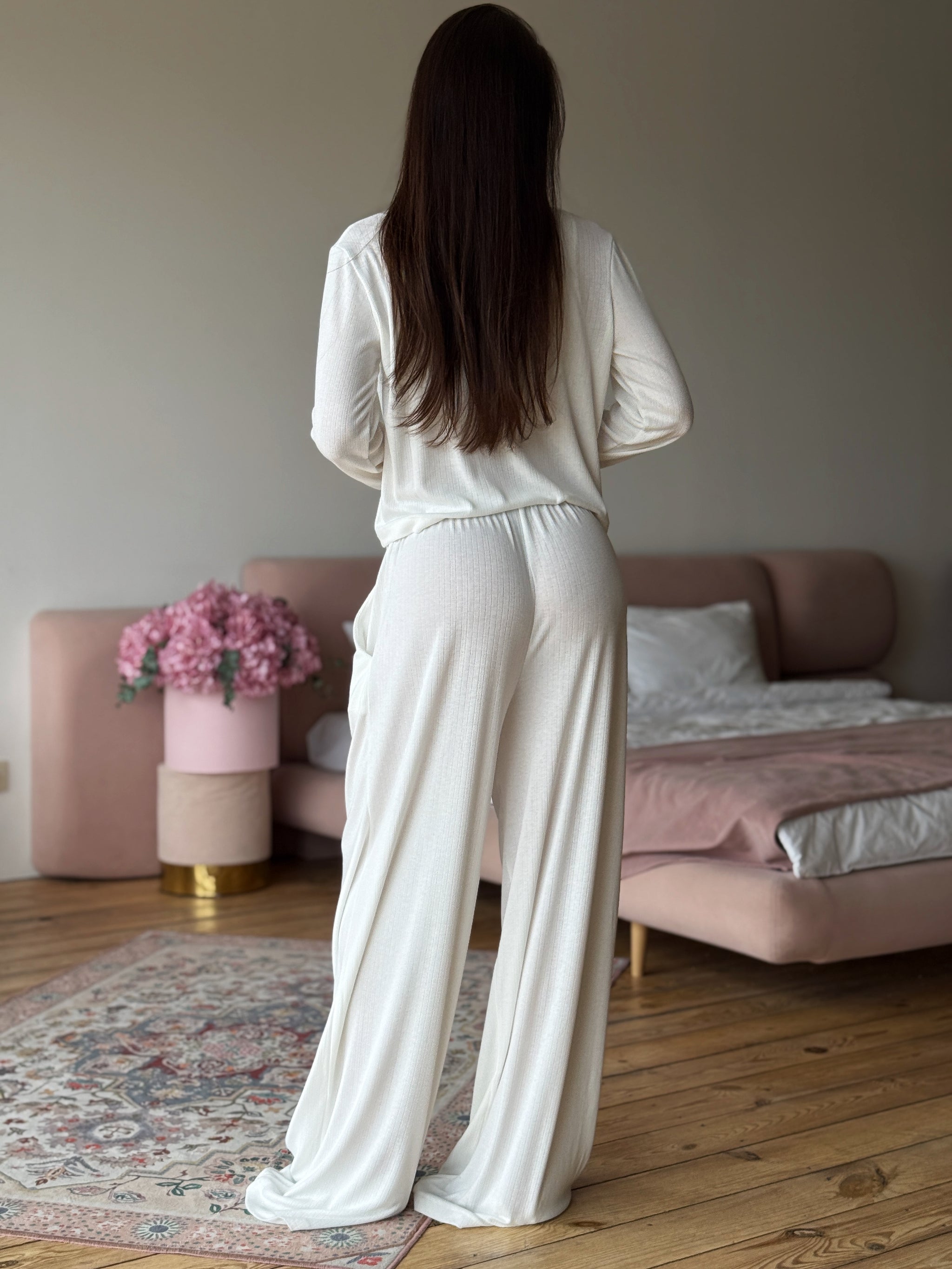White Ribbed Knit Lounge Set